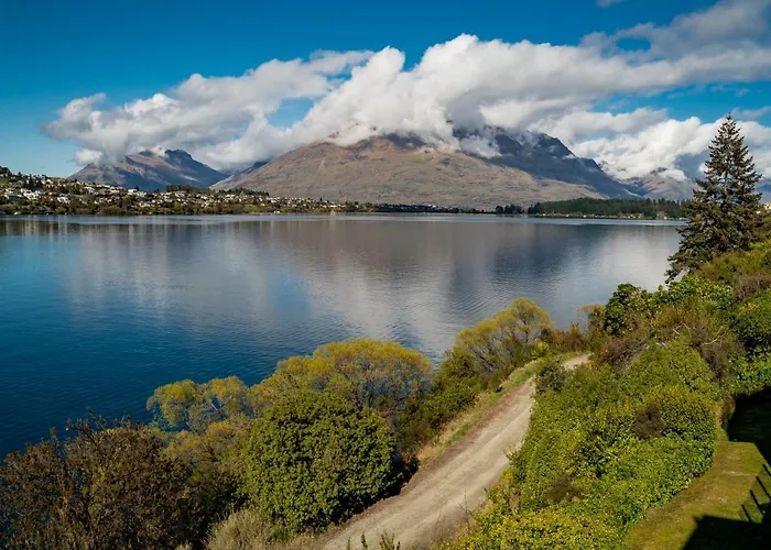 Lakefront Living At Remarkables Retreat Unit 3
