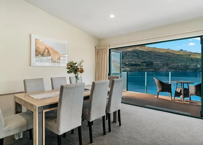 Lakefront Living At Remarkables Retreat Unit 3