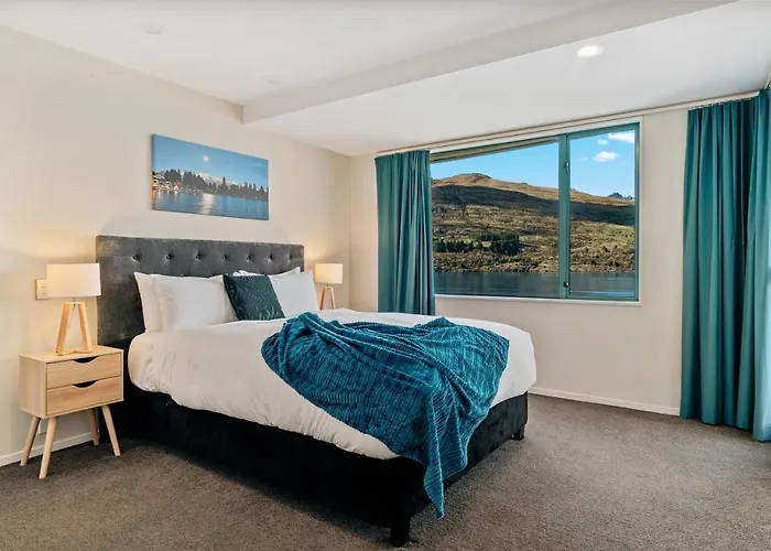 Lakefront Living At Remarkables Retreat Unit 3